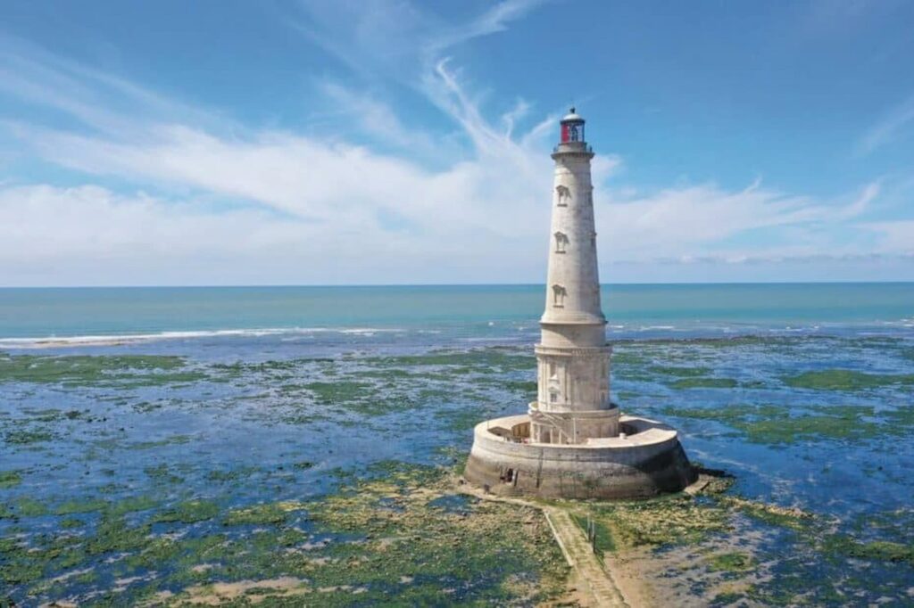 Vous pouvez utiliser l’enceinte d’extérieur étanche Losonnante au phare de Cordouan